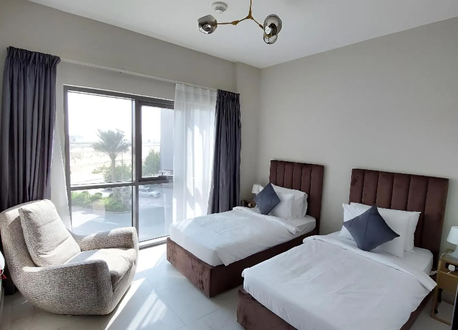 Budget-Friendly 2Bd Near Expo With A Huge Pool Dubai